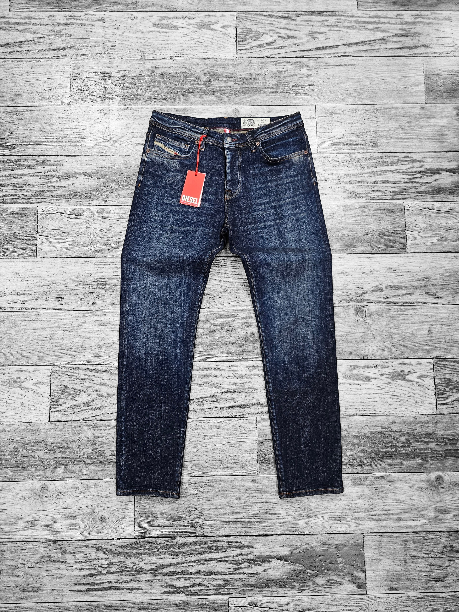 Diesel bleu foncé