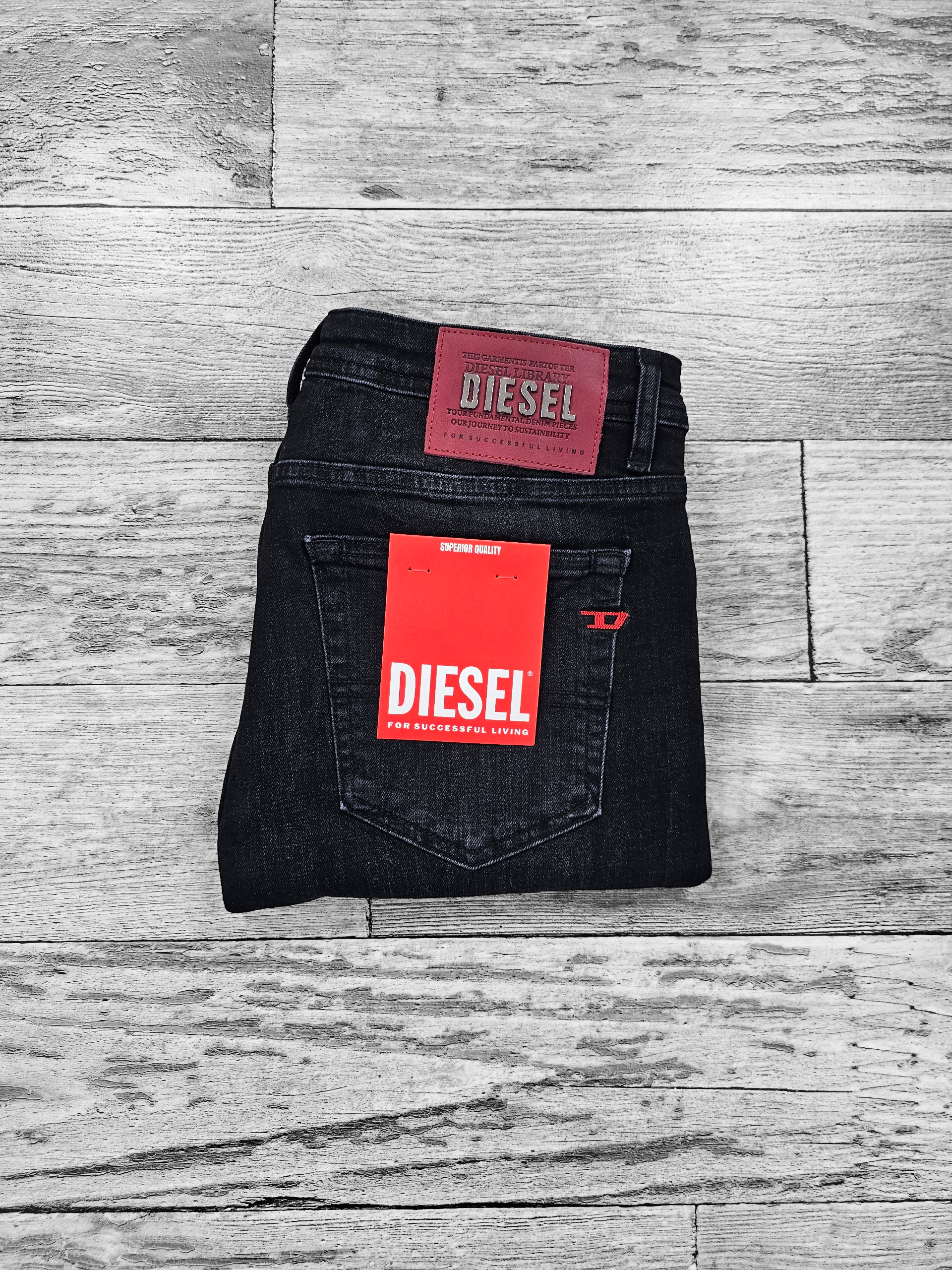 Diesel noir délavé