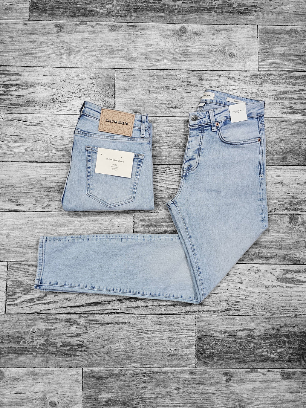 Calvin Klein bleu javel