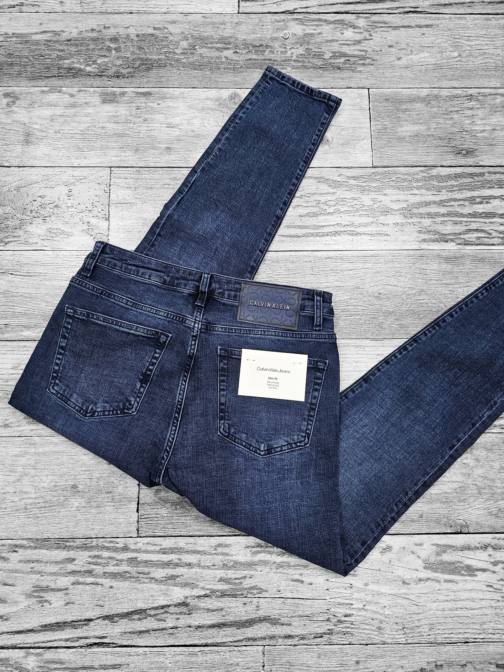 calvin klein bleu foncé