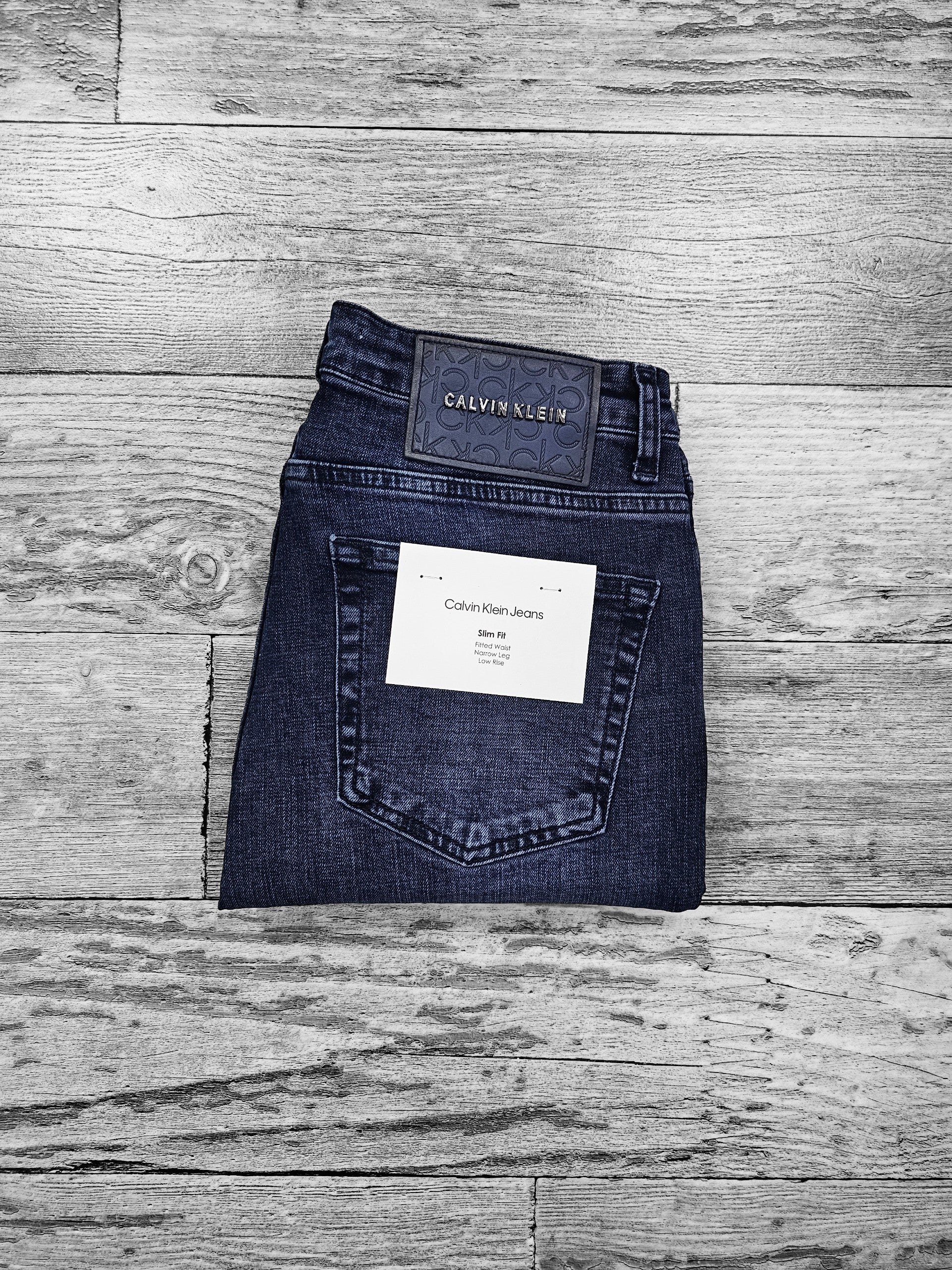 calvin klein bleu foncé
