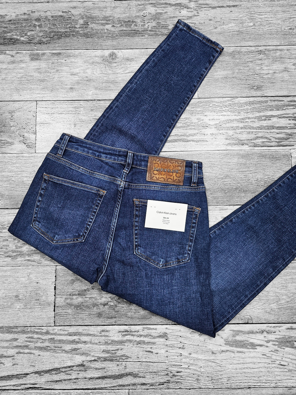 Calvin Klein bleu foncé 1
