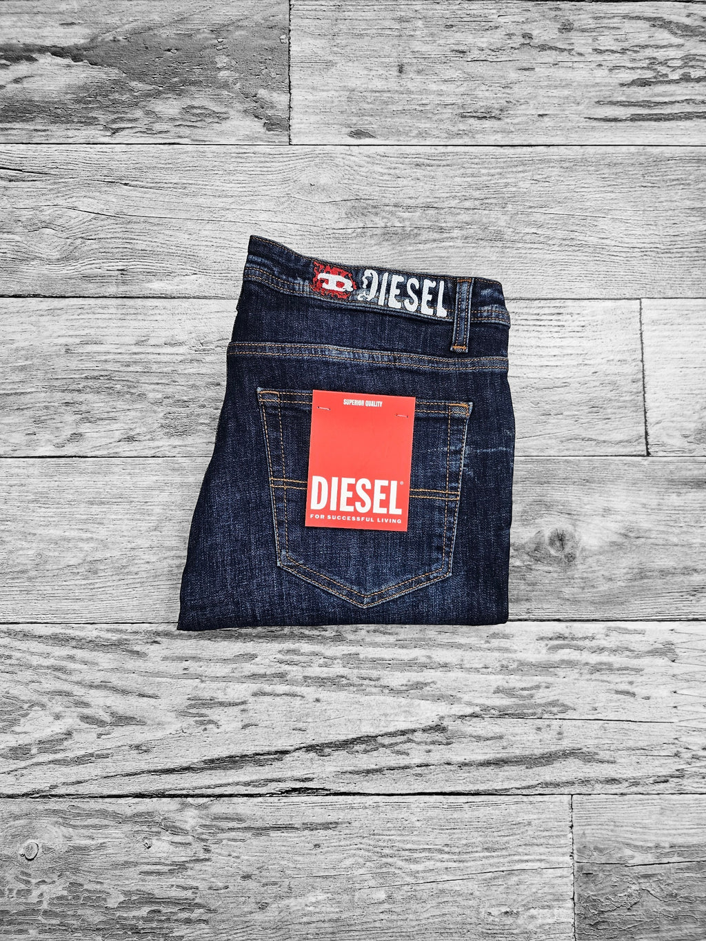 Diesel bleu foncé