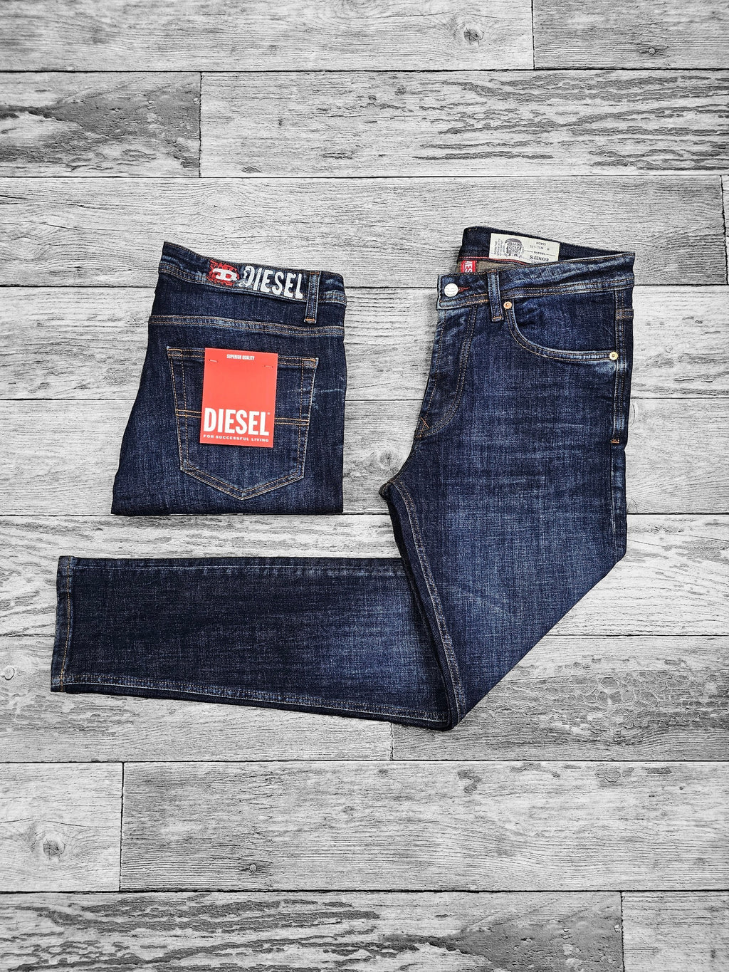 Diesel bleu foncé